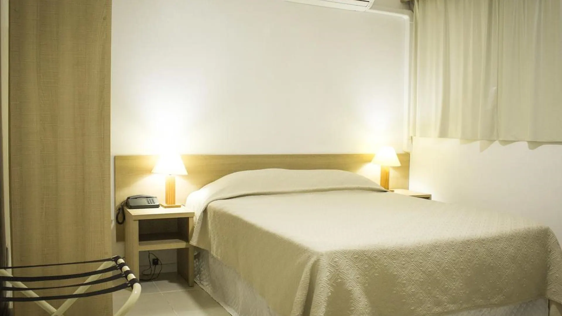 Hotel Dan Inn Express Porto Alegre By Nacional Inn - Proximo Ao Complexo Hospitalar Santa Casa E Ufrgs