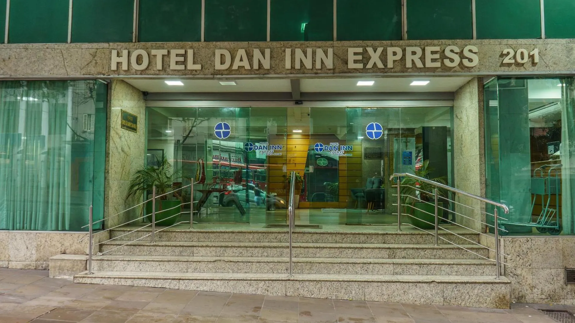 Hotel Dan Inn Express Porto Alegre By Nacional Inn - Proximo Ao Complexo Hospitalar Santa Casa E Ufrgs