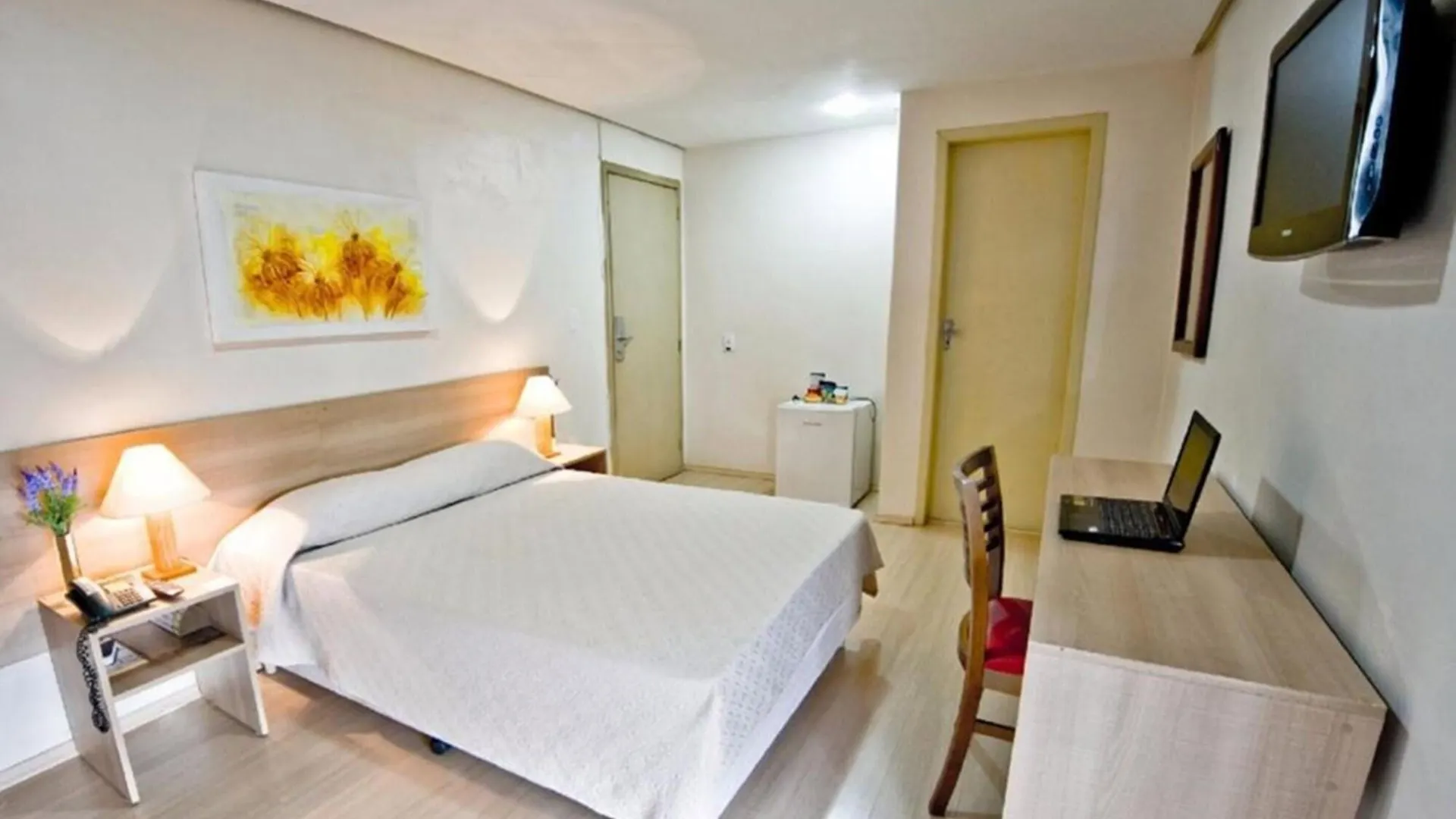 Hotel Dan Inn Express Porto Alegre By Nacional Inn - Proximo Ao Complexo Hospitalar Santa Casa E Ufrgs