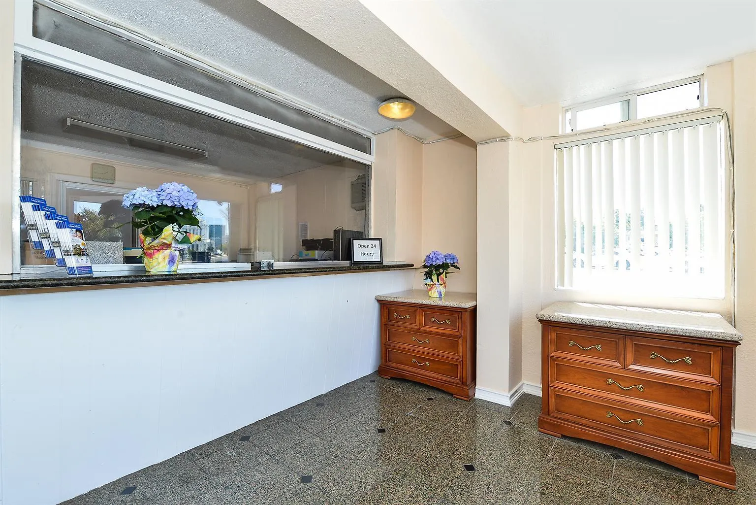***  Hotel Dan Inn Express Porto Alegre By Nacional Inn - Proximo Ao Complexo Hospitalar Santa Casa E Ufrgs Brésil