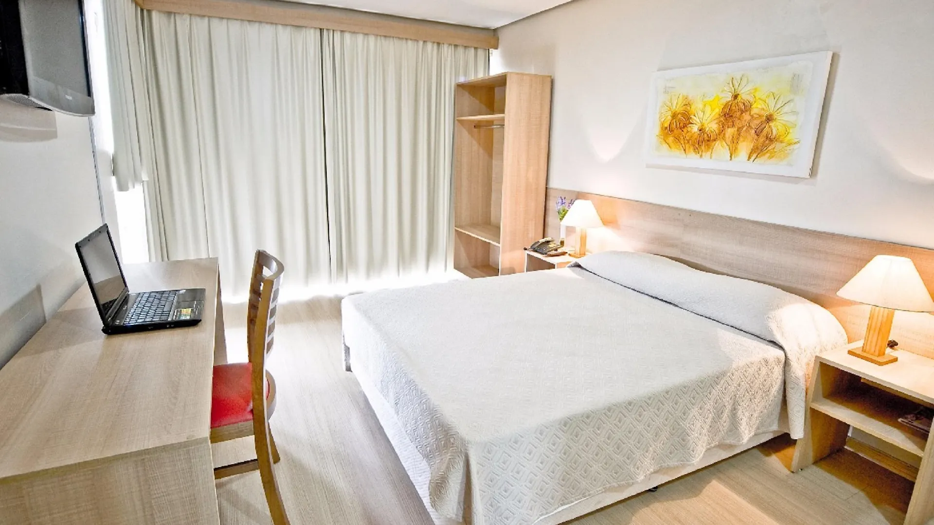***  Hotel Dan Inn Express Porto Alegre By Nacional Inn - Proximo Ao Complexo Hospitalar Santa Casa E Ufrgs Brésil