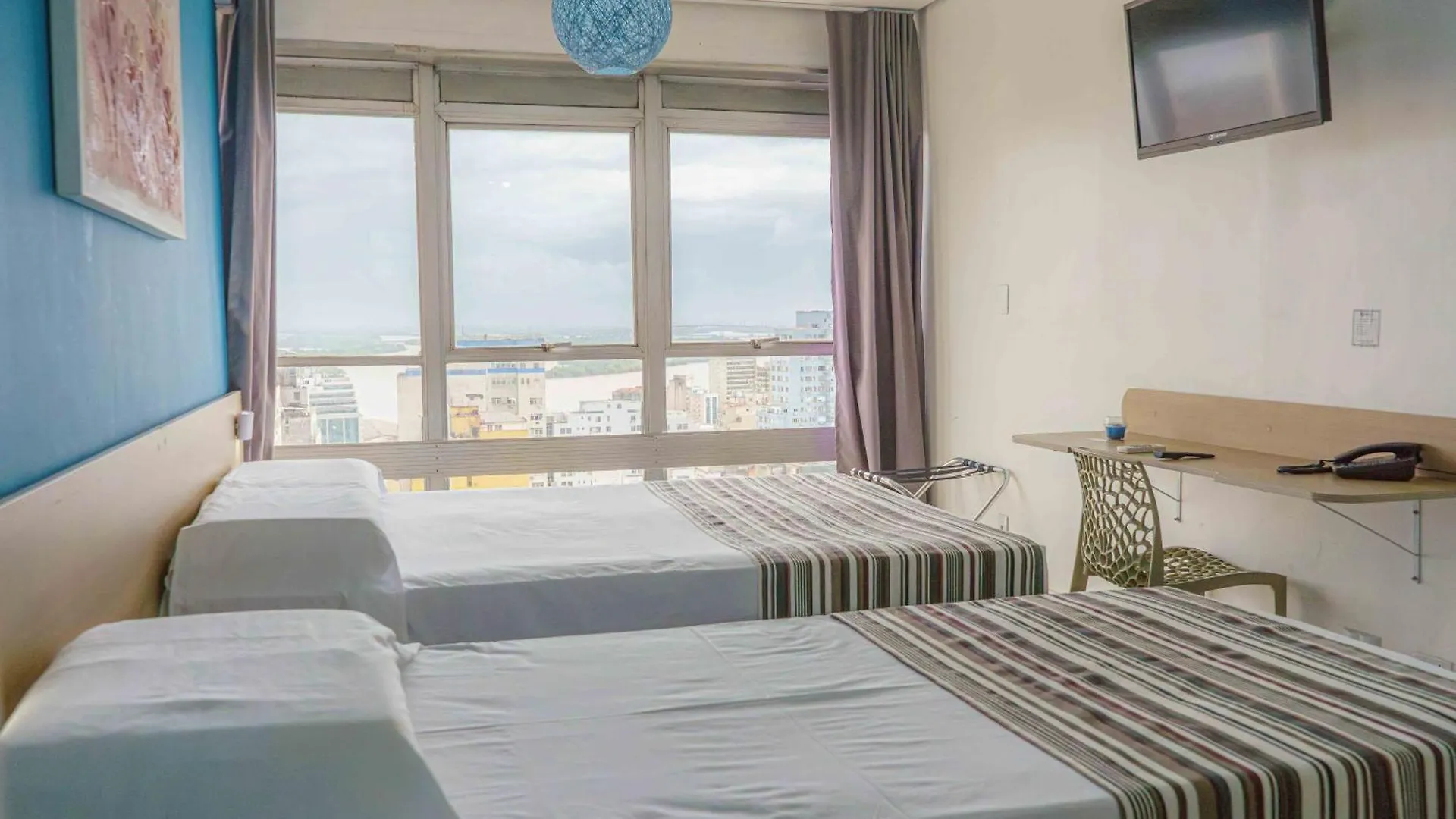 Hotel Dan Inn Express Porto Alegre By Nacional Inn - Proximo Ao Complexo Hospitalar Santa Casa E Ufrgs