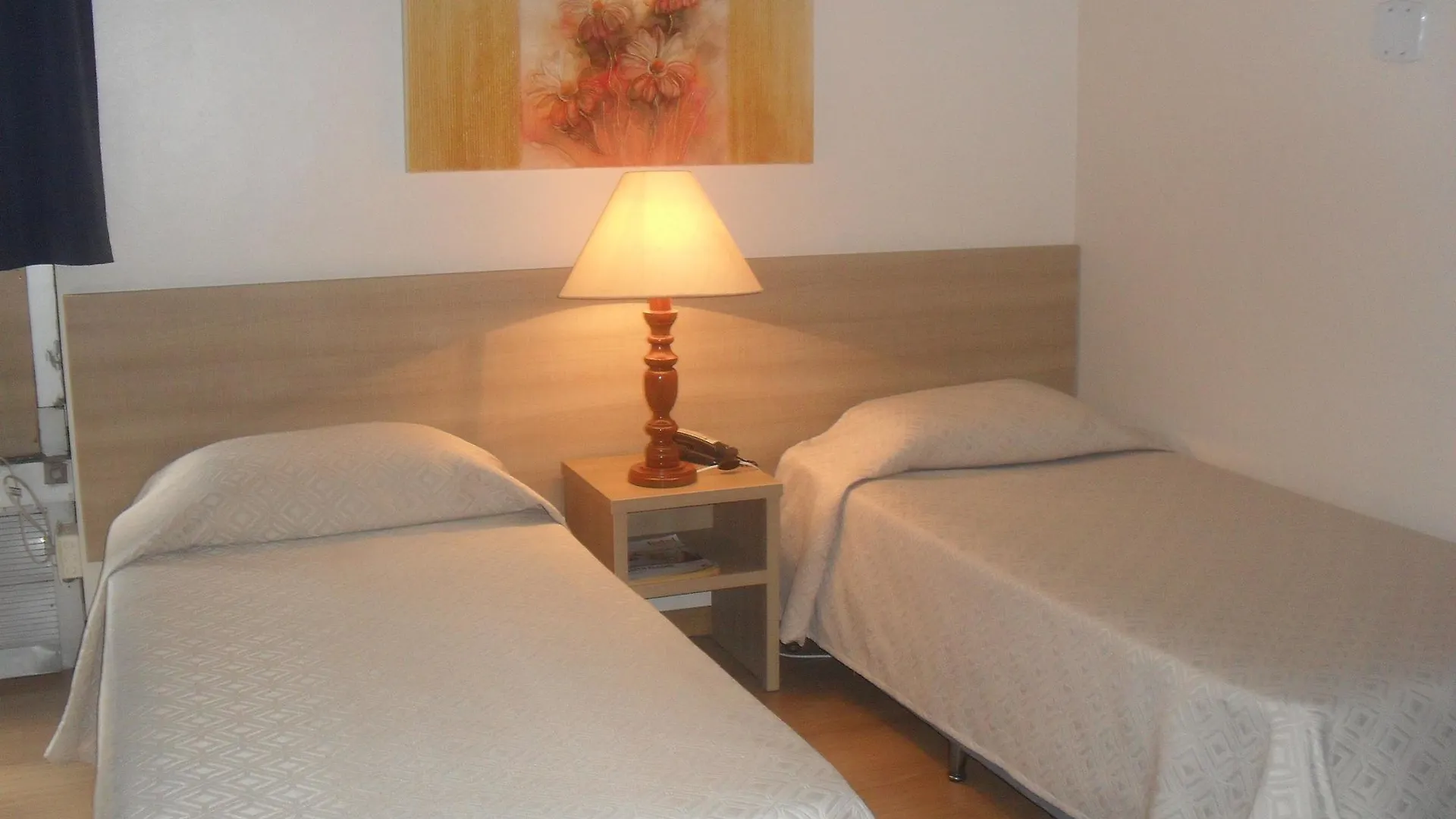 Hotel Dan Inn Express Porto Alegre By Nacional Inn - Proximo Ao Complexo Hospitalar Santa Casa E Ufrgs